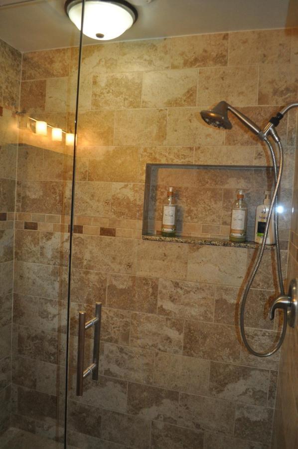 Lovely 3-Bd, Walk To Bars, 9 Min Drive From Beach! Heated Pool. فورت لودرديل المظهر الخارجي الصورة