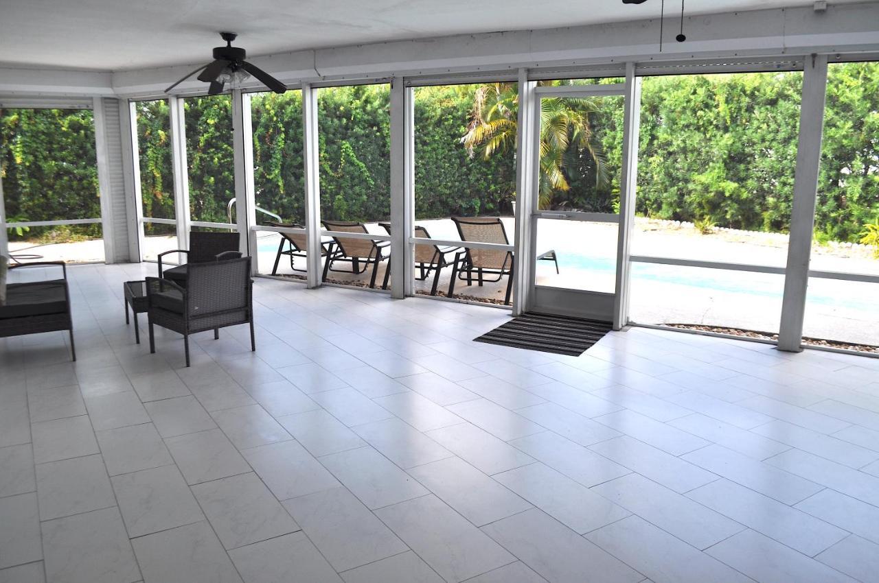 Lovely 3-Bd, Walk To Bars, 9 Min Drive From Beach! Heated Pool. فورت لودرديل المظهر الخارجي الصورة