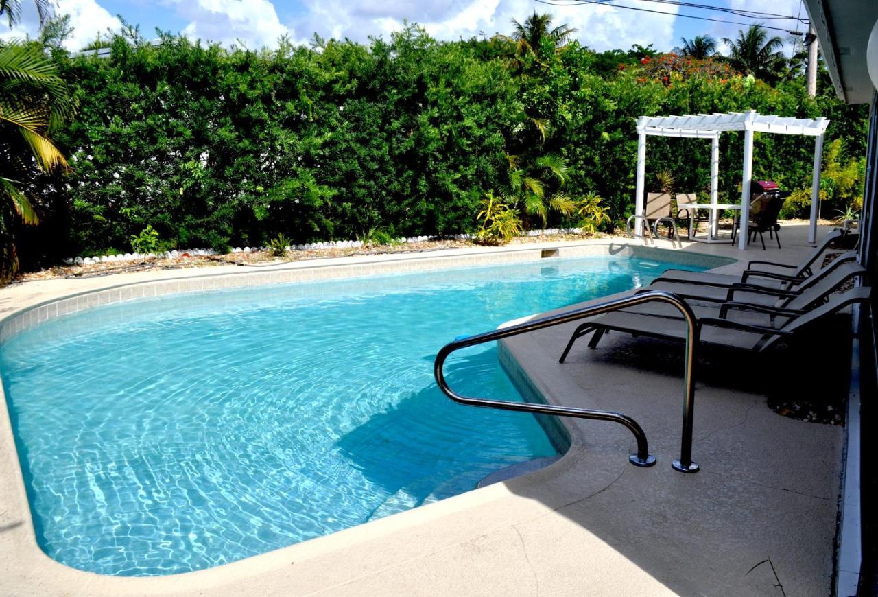 Lovely 3-Bd, Walk To Bars, 9 Min Drive From Beach! Heated Pool. فورت لودرديل المظهر الخارجي الصورة